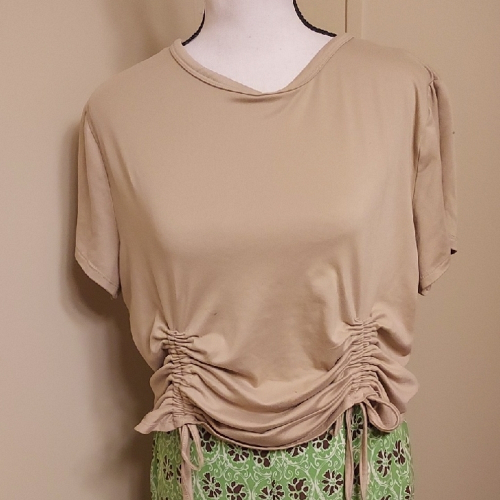 Eye Candy Tan Ruched Short Sleeve Top